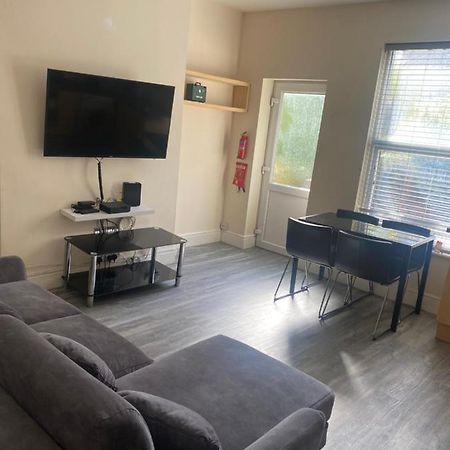Spacious 4 Bedroom House Near Stokes Croft!! Central!!! Bristol Zewnętrze zdjęcie