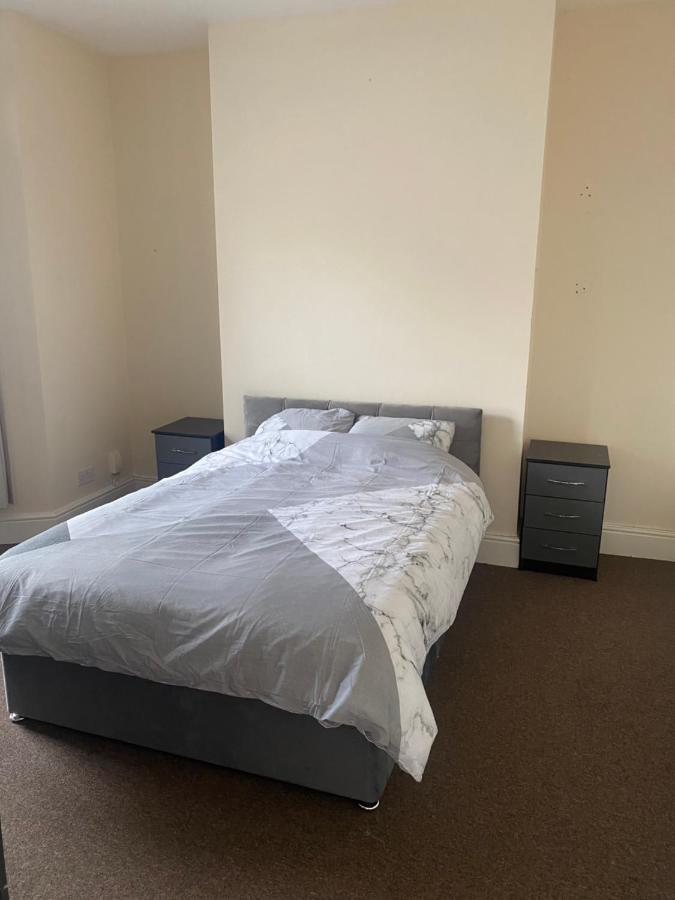 Spacious 4 Bedroom House Near Stokes Croft!! Central!!! Bristol Zewnętrze zdjęcie